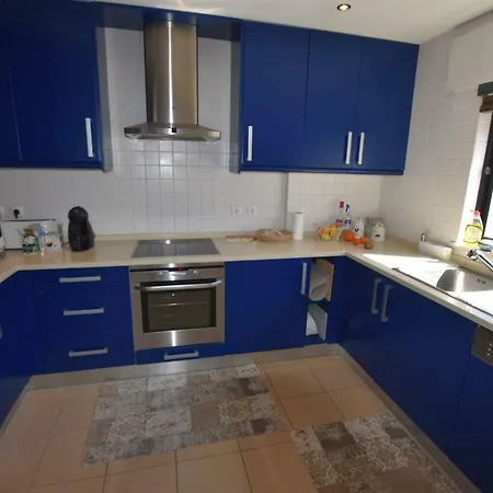 3 Bedroom Duplex In Condominium W/ Pool, * Albufeira