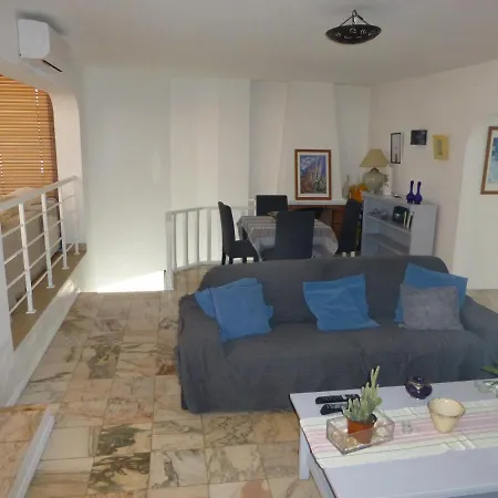 Apartamento 3 Bedroom Duplex In Condominium W/ Pool, *