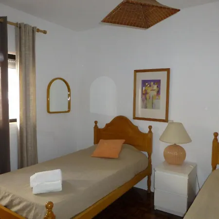 3 Bedroom Duplex In Condominium W/ Pool, * Albufeira